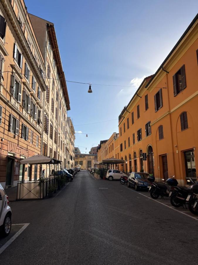 Savoia House, Modern Near Borghese Lägenhet